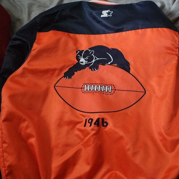 Unisex Chicago Bears Jacket - Picture 2 of 3